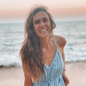 Emi Auclair