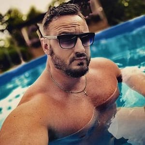 Lukasz Weg
