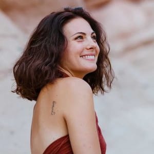 Sarah  Guide