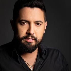 Victor Piaz Vp