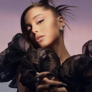 Ariana Grande Updates