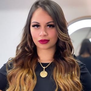 Hellen Fuculo