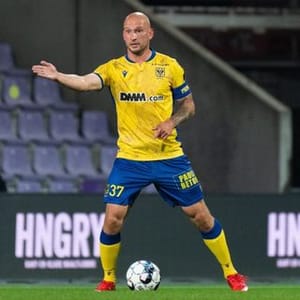 Toni Leistner
