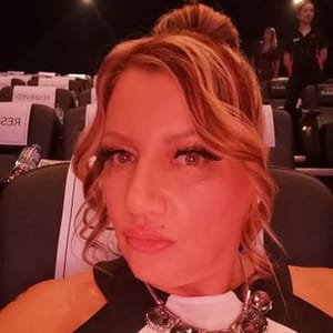 Psychic Tracey