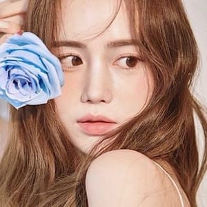 Una Jung