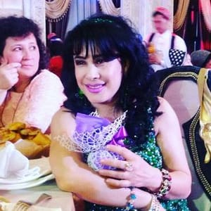 Farida Toymetova Singer