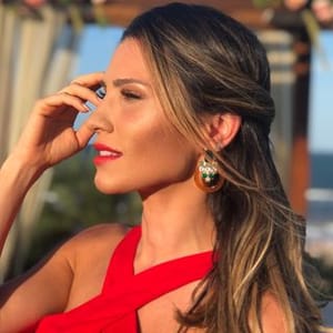 Larissa Carvalho Possebon
