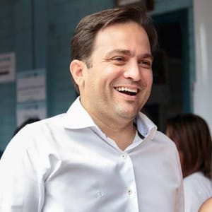 Roberto Naves