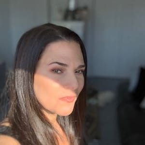 Gigi  Makeup Swatches