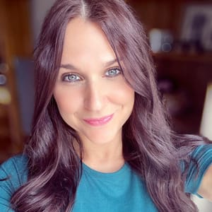 Contact Yorkshire Peach Creator and Influencer