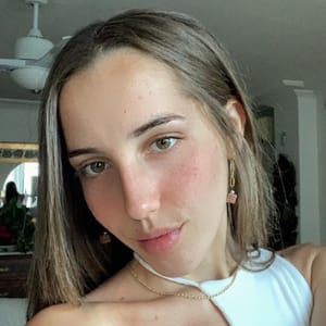 Contact Beth Oliver - Agent, Manager and Publicist Details