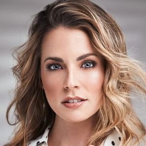 Lindsey K Weller