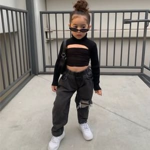 Layla V.