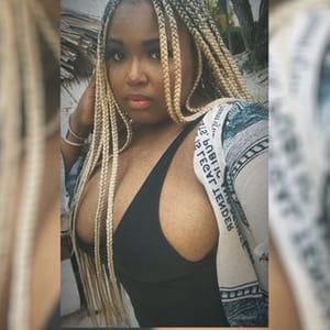 Saki Bombwealth