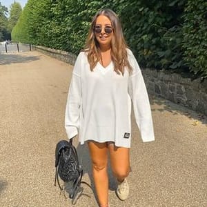 Laura Agnew