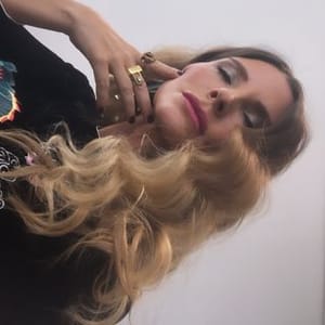 Issabela Camil