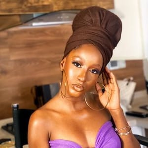 Luvly Simi