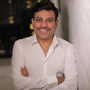 Vipul D Shah