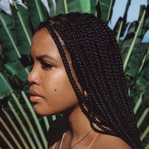 Nneka Julia