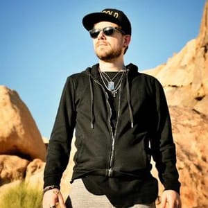 Zach Neil