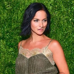 Leigh Lezark