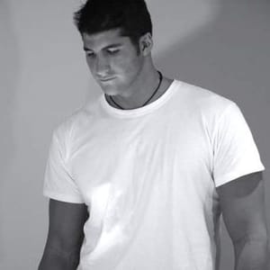Julian Contreras Jr