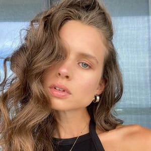 Contact Avery Konrad - Agent, Manager and Publicist Details