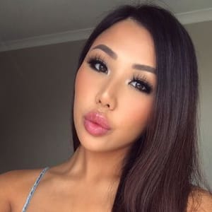 Sydney Makeup