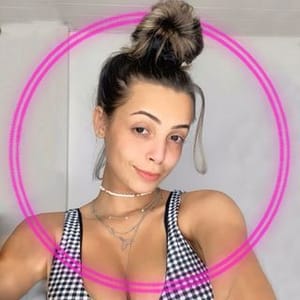 Kennia Reis