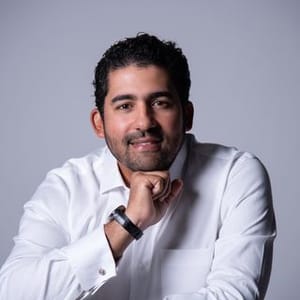 Dr Martin Robles
