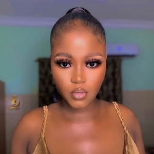 Pro Makeup Artist
