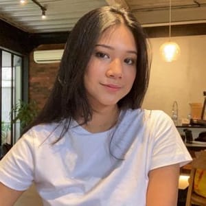 Agnes Naomi S