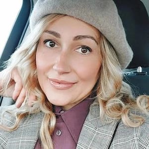 Dora Anagnostou