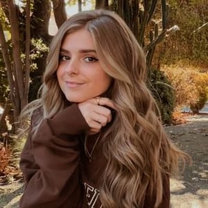 Izzy Van Vleet