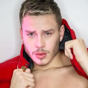 L U A N  F R A N K