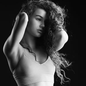 Nichole Alves