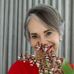 Tonia Mac
