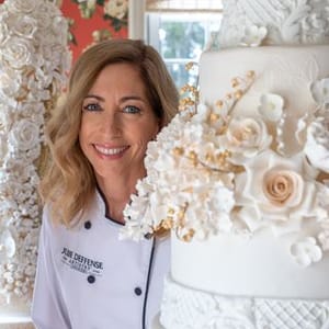 Julie Deffense