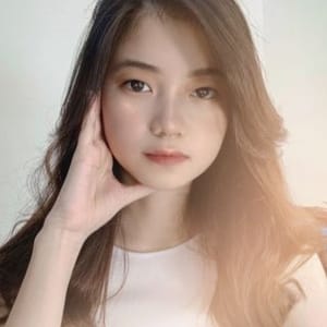 Shania Yan