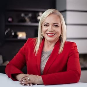 Emma Claudia Castellanos