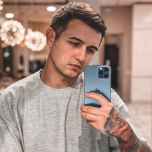 Kolorist Leo Grabkokiev