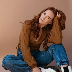 Maggie Wade