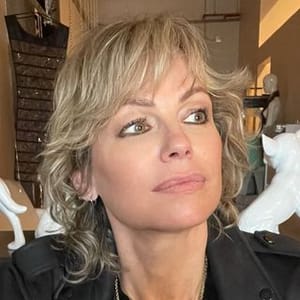 Caroline Neron