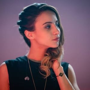 Laure Valee