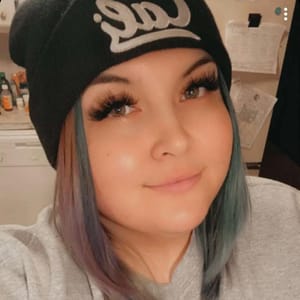 Contact Mandi Kay - Creator and Influencer