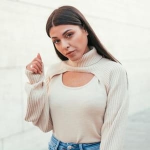 Marta De Lola