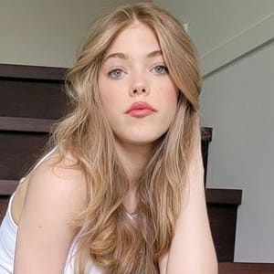 Elle Mckinnon