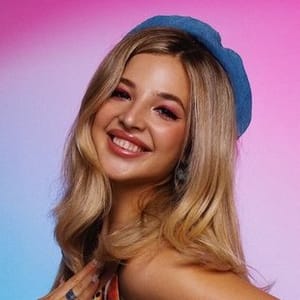 Anya Pokrov