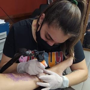 Lari Destro
