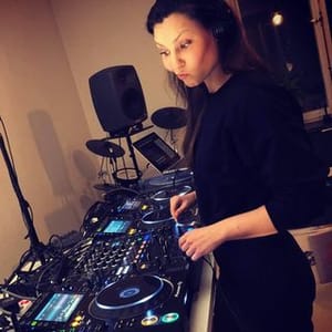 Aemma Official